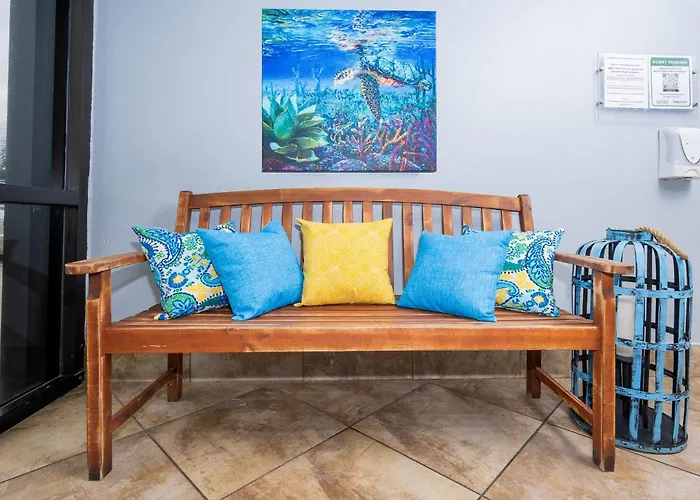 Apartment Island Winds East 101 *