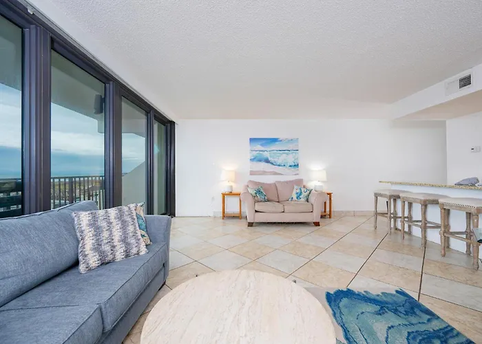 Apartment Island Winds East 101
