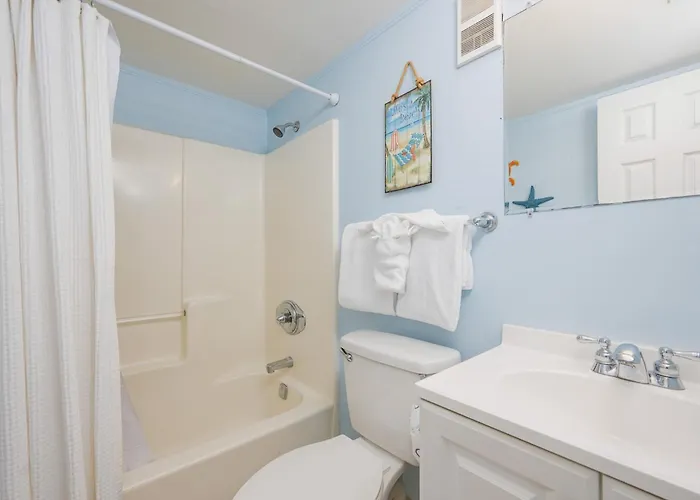 Apartment Island Winds East 101