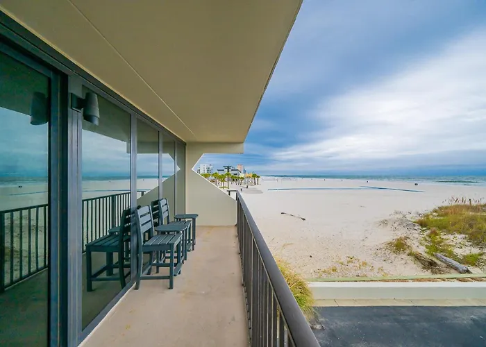 Apartment Island Winds East 101